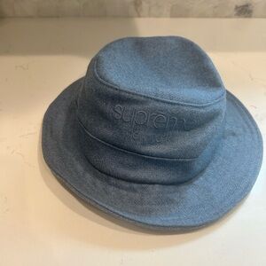 Supreme brand bucket hat
